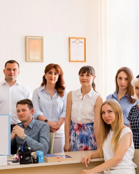Команда компании «МаксФинанс» в офисе, Краснодар